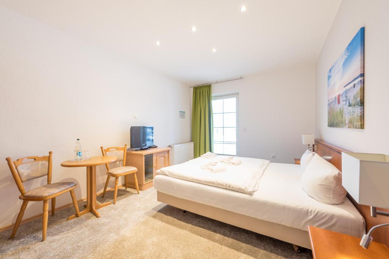 Hotel Koenigslinie Sassnitz Ngoại thất bức ảnh