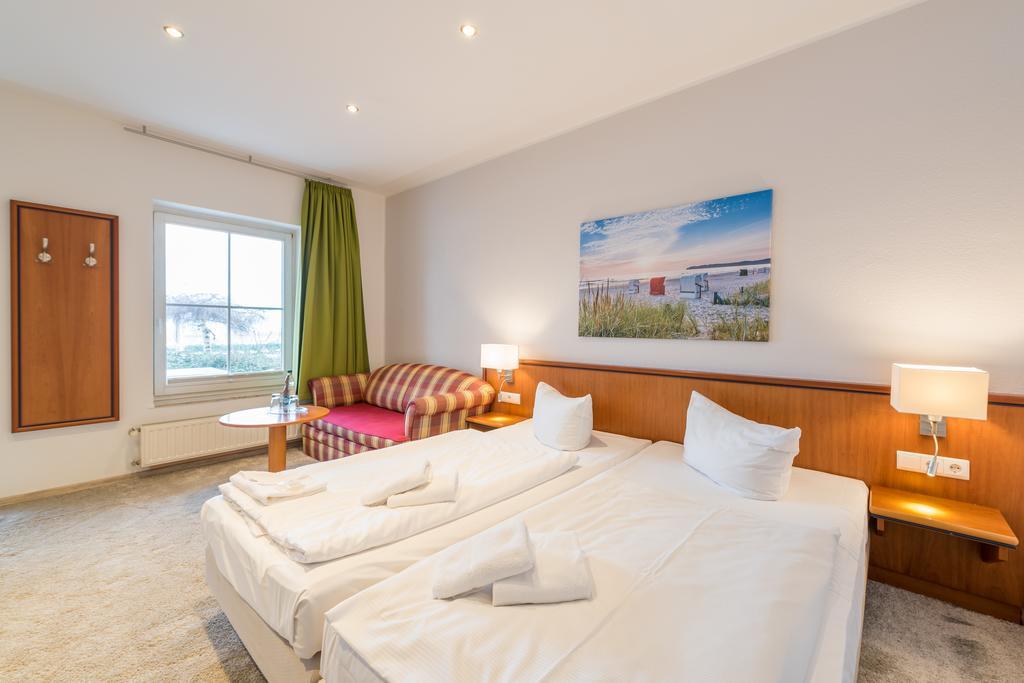 Hotel Koenigslinie Sassnitz Ngoại thất bức ảnh